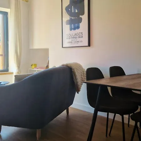 بيت للعطل Maisonnette Du Foirail اسباليون